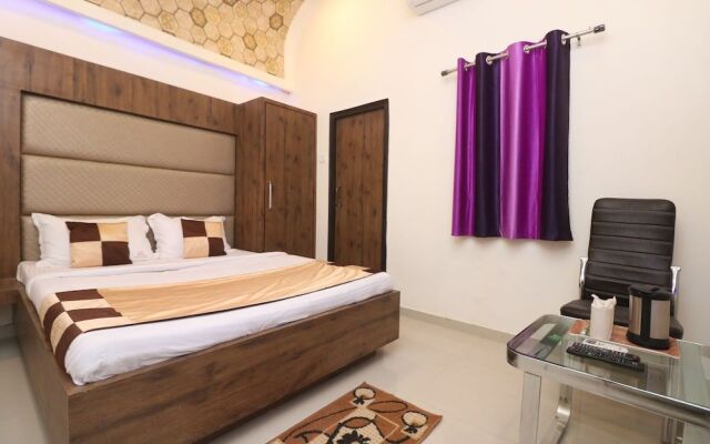OYO 10991 Hotel Gagan