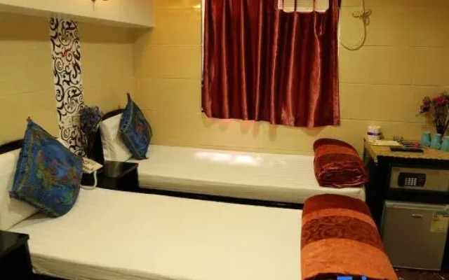 Russian Hostel