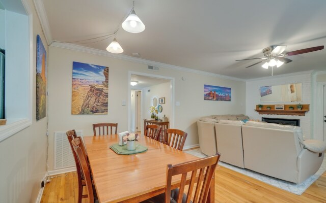 Oak Ridge Retreat w/ Porch < 1 Mi to Downtown