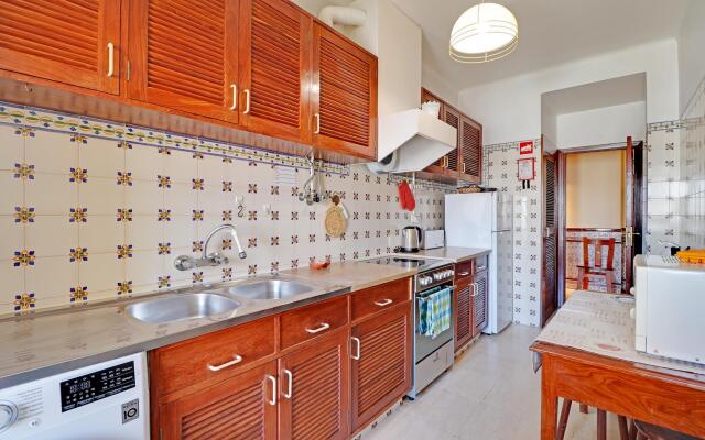 Monte Gordo Beachview 2 by Homing