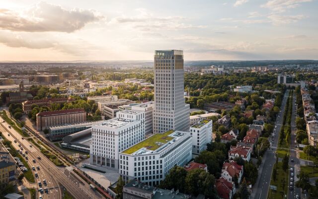 Radisson RED Hotel & Radisson RED Apartments, Kraków