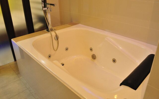 Hotel DreamWorld Las Pinas