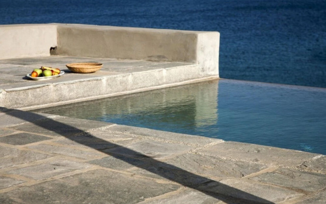 Seafront Villa Paros 3 Bedroom Luxury Villa With Pool