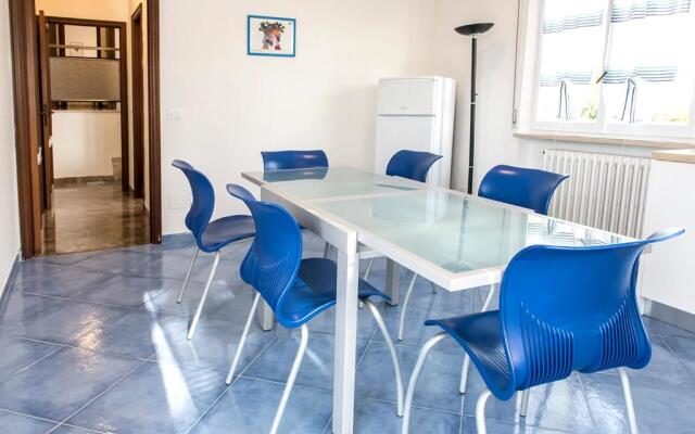 N235 - Numana, ampio appartamento con terrazzo vista mare