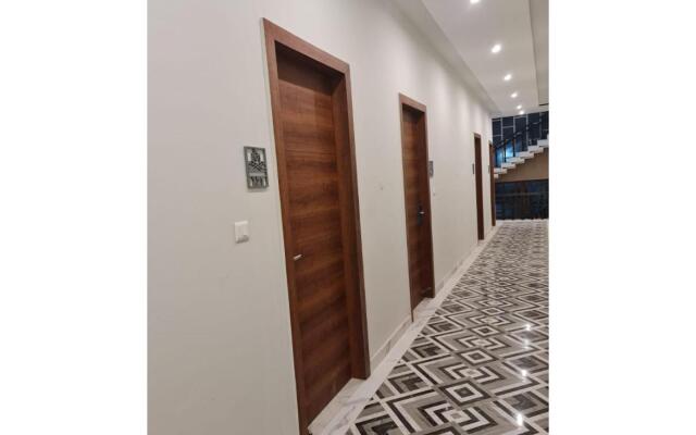 Goroomgo Prem Manor Roorkee