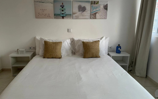 Bright, luxury and modern less than 500m -Beach