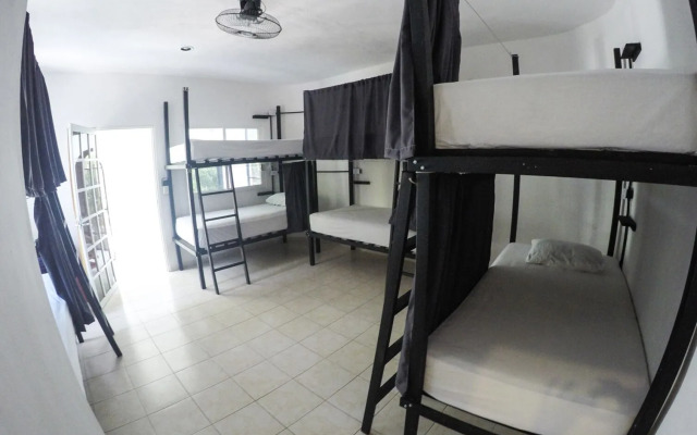 Hostel Oryx Tulum