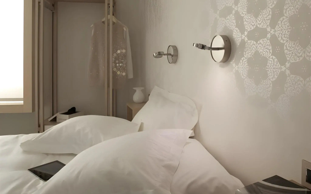 NU Hotel