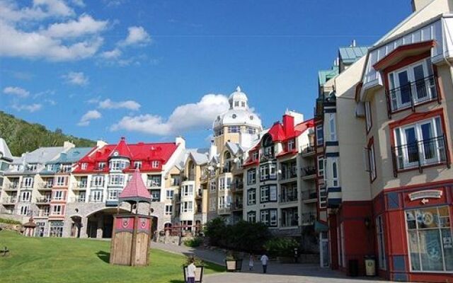 Les Falaises Ski-in Ski-out Condo Rental