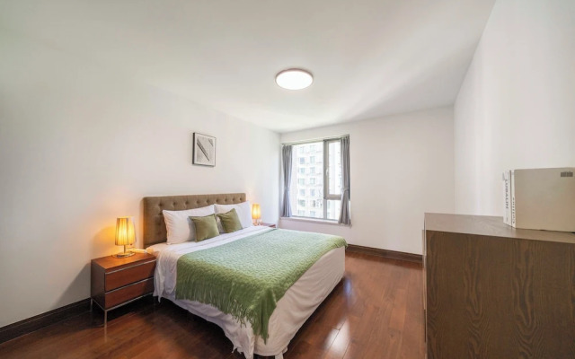 Tyms Premium 3BR 2BA Apt Walk to Metro