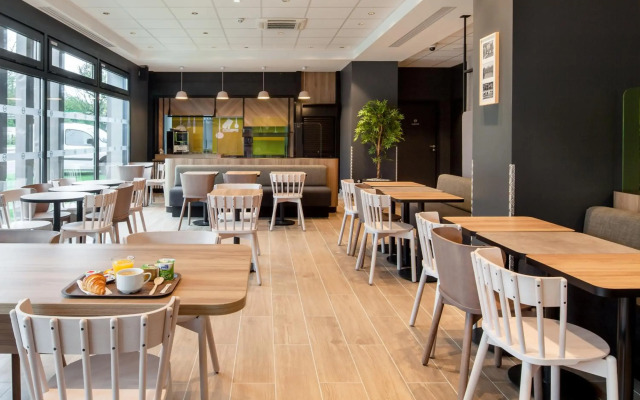 B&B Hotel Paris Meudon Vélizy