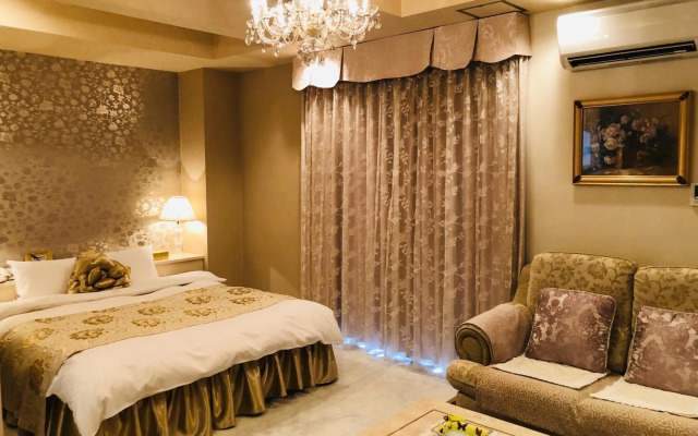 Hotel Star Dust (Adult Only)