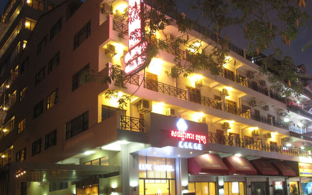 hotelImage