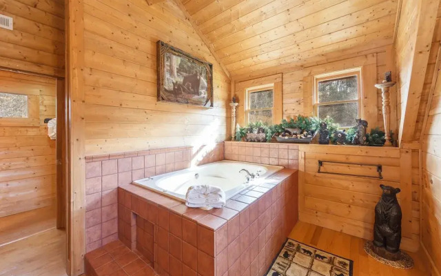 Something Extra 2 Bedroom Cabin by RedAwning