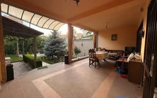 TabrisChina Vacation Rental