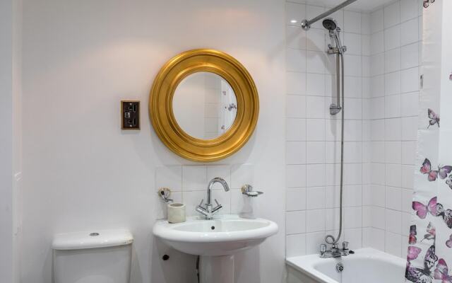 Picktheplace Imperial Wharf 2bed Apartment