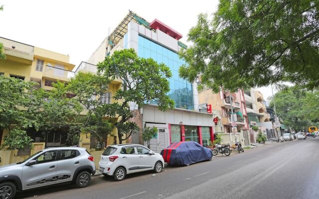 OYO 526 Hotel Asees Inn