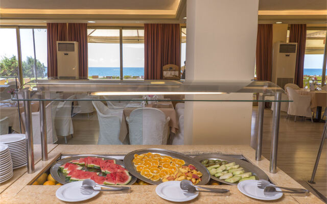 Ninos Grand Beach Resort