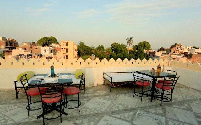 Hotel Janak Niwas