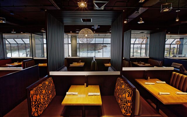 Niagara Falls Marriott on the Falls