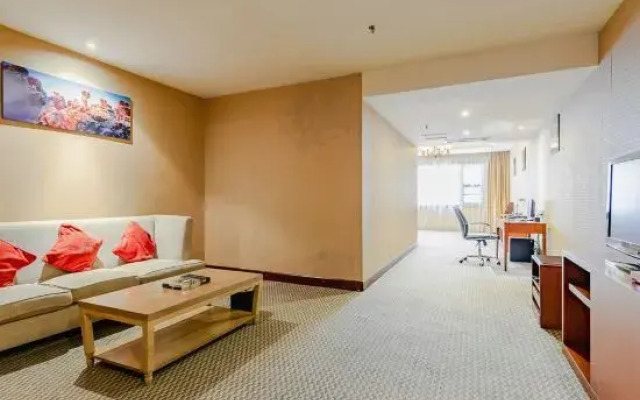 Jintan Square South Great Wall Hotel (Tongren Station Branch)