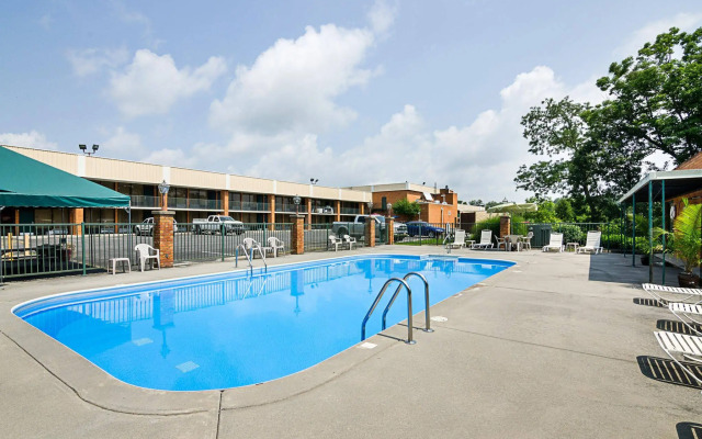 Quality Inn Lewisburg