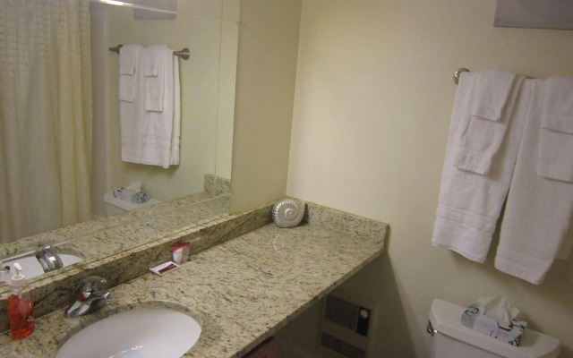 Atlantic Breeze Suites