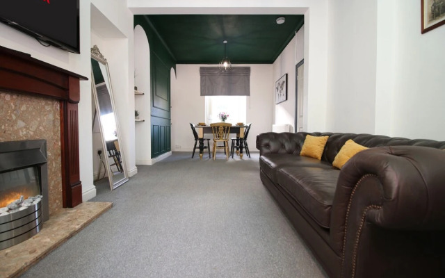 Junctions Way by Tŷ SA - NEW 3 Bed