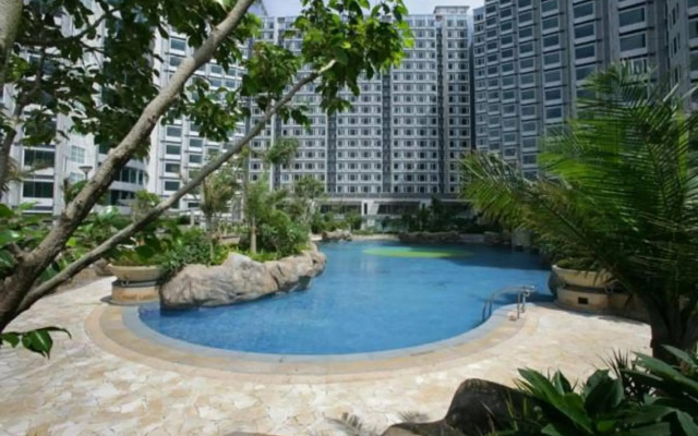 Kowloon Harbourfront Hotel