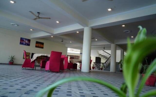OYO 44364 Hotel Gaurab