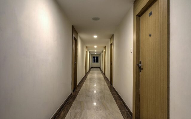 Rain Tr33 Hotel by OYO Rooms
