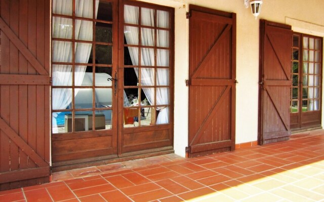 House With in Collobrières With Wonderful Mountain View P