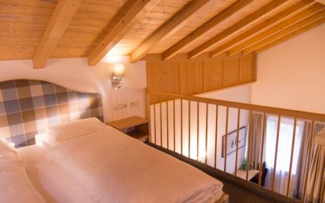 Hotel Garni Sursilva