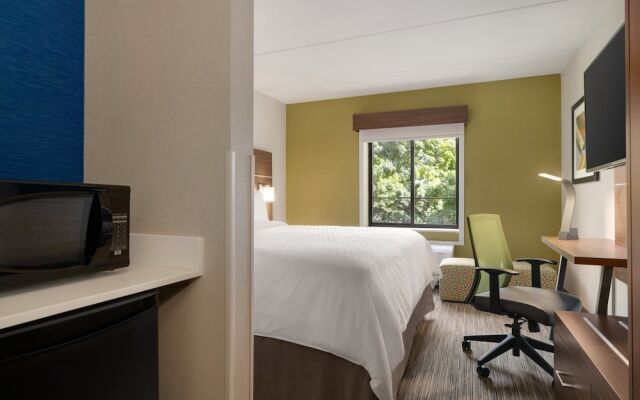 Holiday Inn Express Plattsburgh