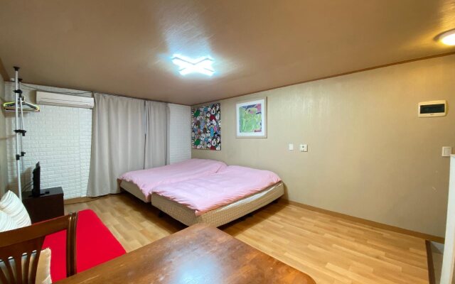 Kang's Apartments in Central Seoul