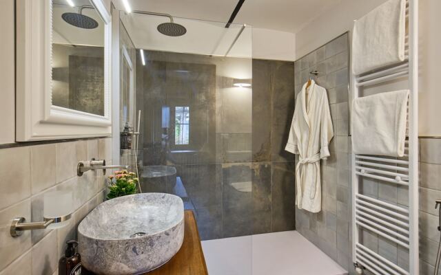 Giarvino Guest House