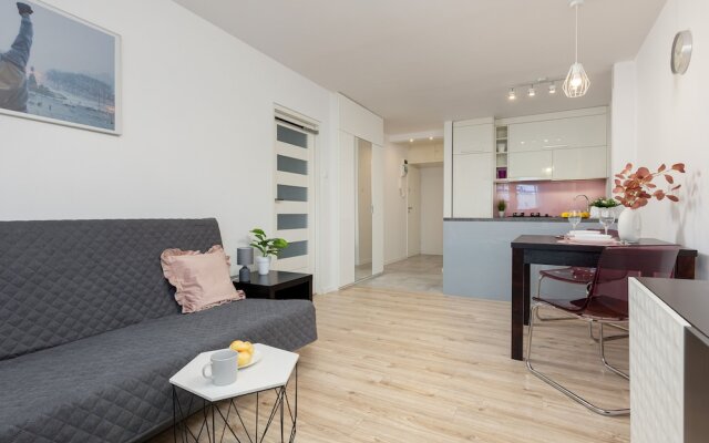 Apartment With 1 Bedroom by Renters