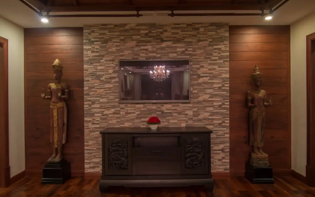 Angkor Palace Suite & Villa