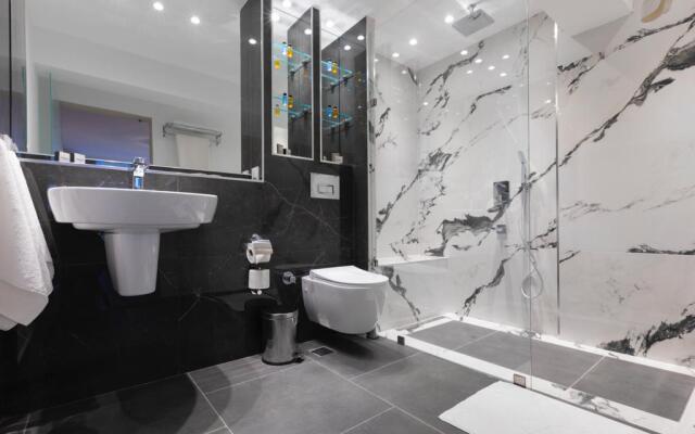 Farrys Boutique Hotel and Beach Club