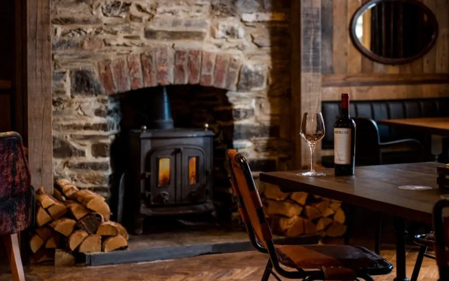 The Ambleside Inn - The Inn Collection Group