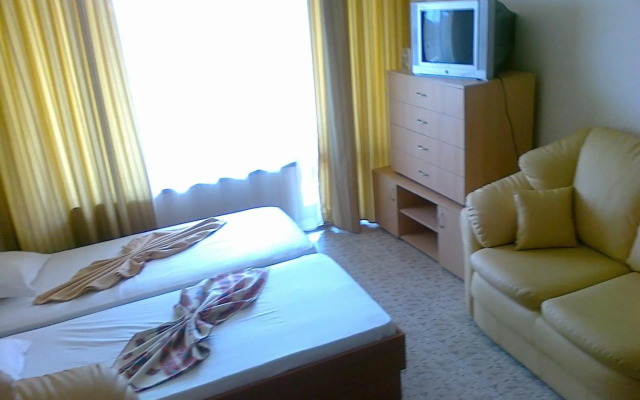 Royal Dreams Holiday Village