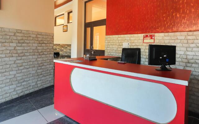 OYO 67358 Hot Spring Hotel And Restaurant