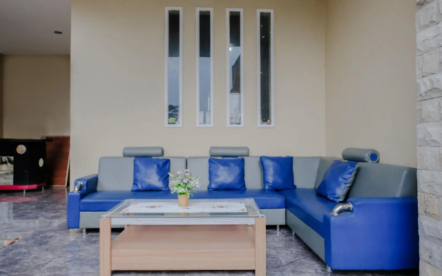 OYO 1024 Palem Asri Residence Syariah
