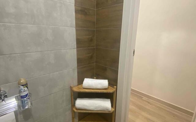 Апартаменты на проспекте 40 лет Октября 16