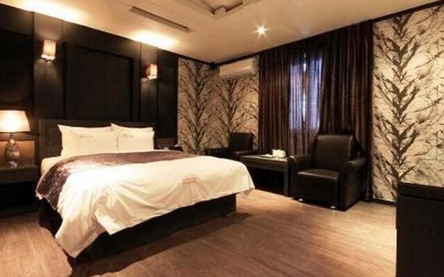 Hotel Ellee Cheonan