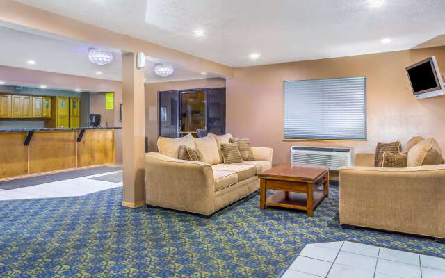 Super 8 by Wyndham - Mesa/Gilbert