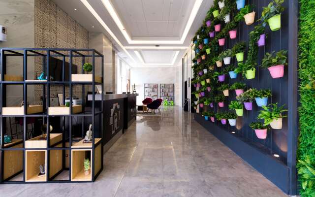 Campanile Hotel Wuxi Huishan Ancient Town Jinlong square