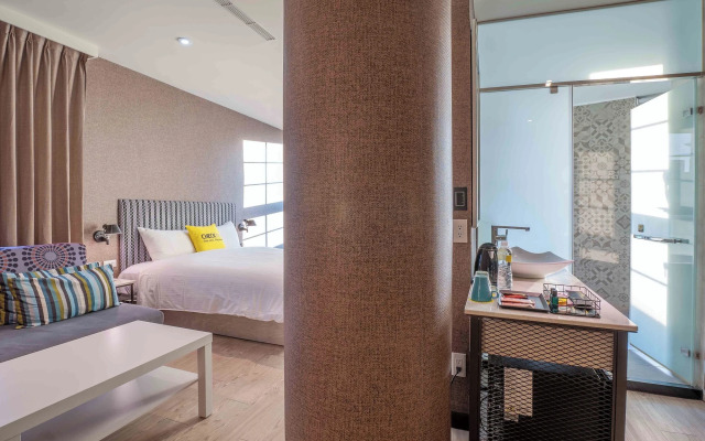 CHECK inn Taichung Ziyou