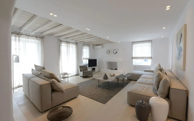 Villa Zircon