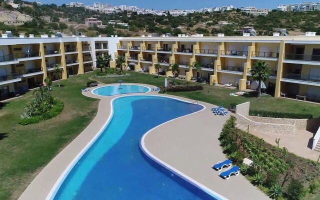 Apartment With 3 Bedrooms in Albufeira, With Wonderful Mountain View,